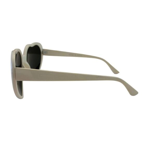 White Heart Shaped ME Italy Design Sunglasses with NEW Soft Leather Case - Picture 6 of 12